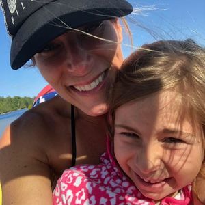 Meet your Posher, Carrie